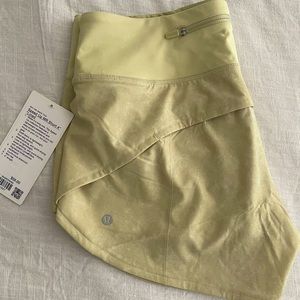 Lululemon Speed Up Short 4in Size 8